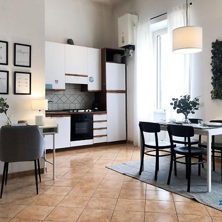 Appartamento Loft ลิโด ดิ ออสเตีย ภายนอก รูปภาพ